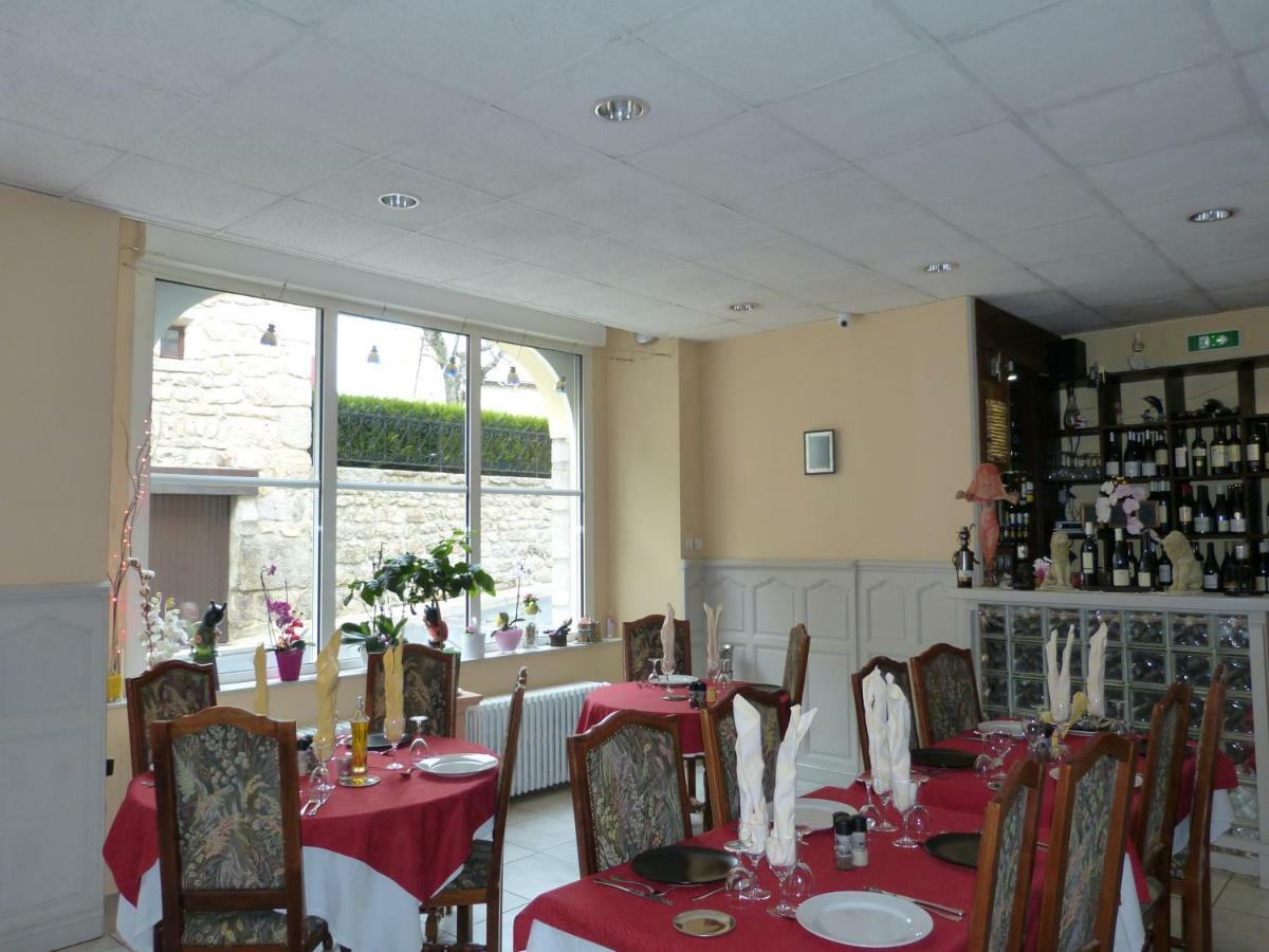 Le Lion D'Or Hotel Saint-Chély-dʼApcher Buitenkant foto